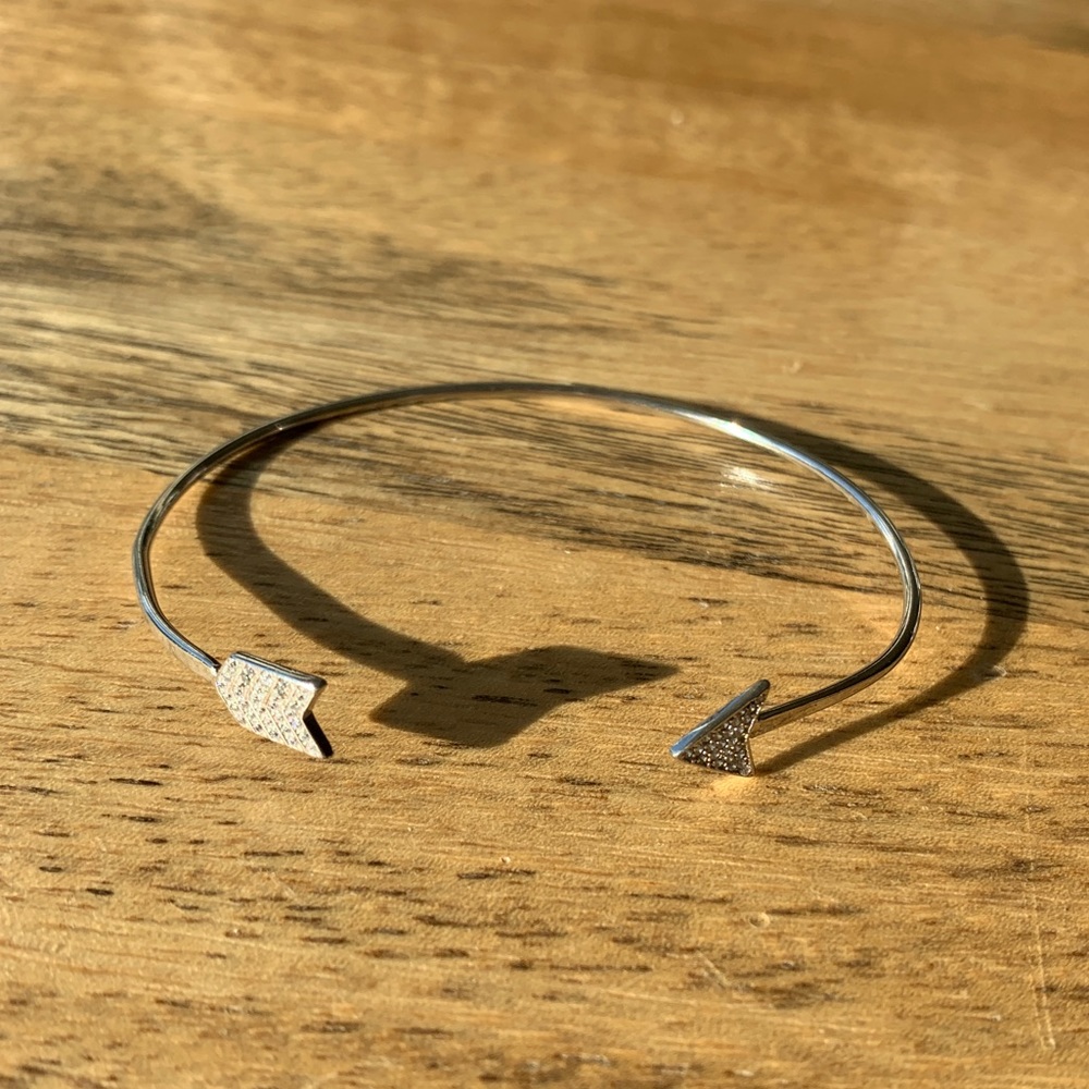 NWOT Silver arrow cuff bracelet